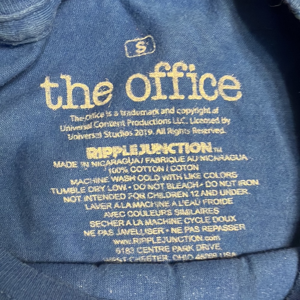 The Office Dunder Mifflin Paper Company Women’s T-Shirt - Picture 4 of 4